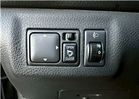 2012年NISSAN LIVINA頂級ikey 原版實跑12萬 優惠16.8萬  第8張縮圖