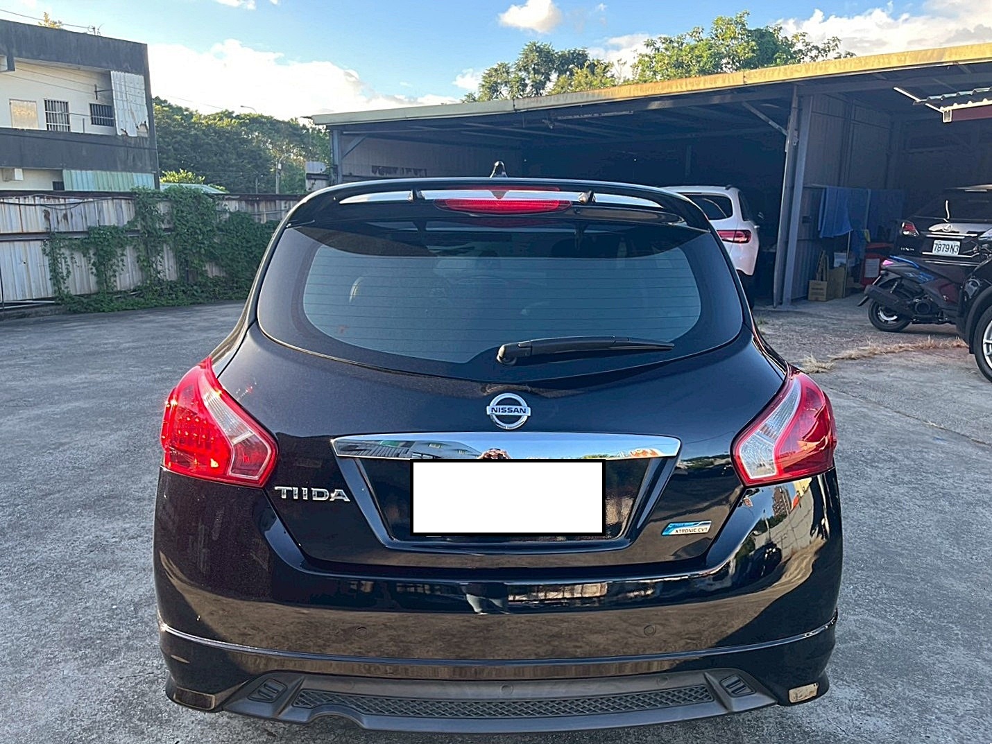 2016 Nissan Tiida 5D  第1張相片