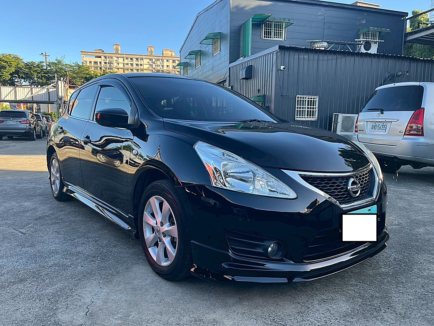 2016 Nissan Tiida 5D  第8張相片
