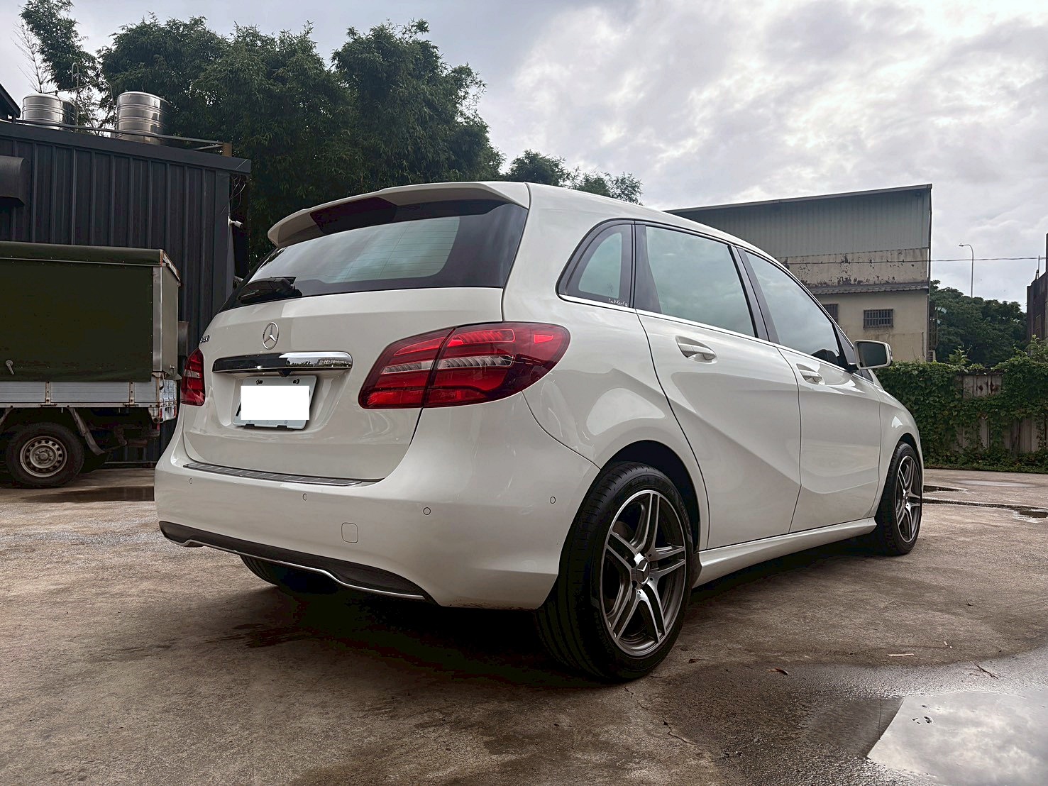 2015 Benz B180 已認證  第5張相片