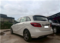2015 Benz B180 已認證  第6張縮圖