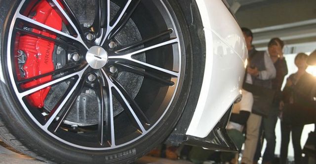 2017 Aston Martin Vanquish 6.0 V12  第2張相片
