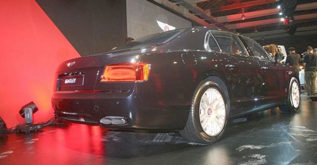 2017 Bentley Flying Spur 4.0 V8  第4張相片