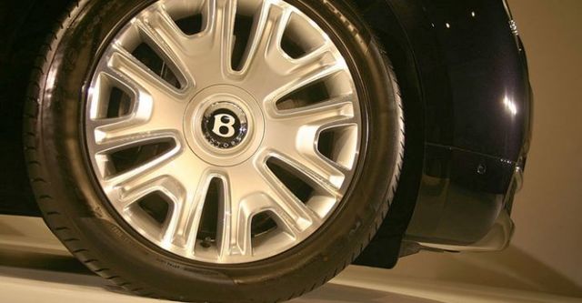 2017 Bentley Flying Spur 6.0 W12  第3張相片