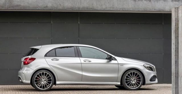 2017 M-Benz A-Class A180 AMG Line  第4張相片