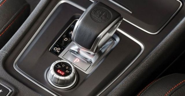 2017 M-Benz A-Class AMG A45 4MATIC  第8張相片