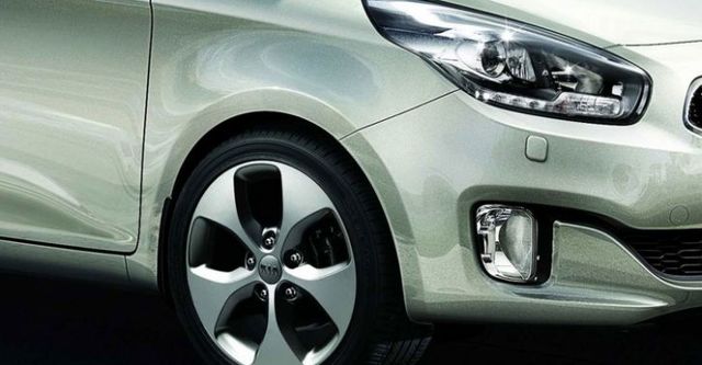 2017 Kia Carens CRDi 柴油旗艦版(七人座客車)  第2張相片