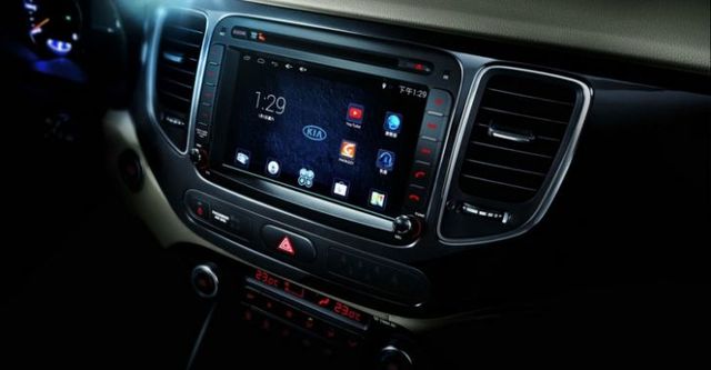 2017 Kia Carens 旗艦版(七人座客車)  第7張相片