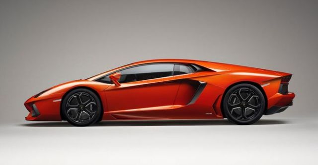 2017 Lamborghini Aventador LP 700-4  第4張相片