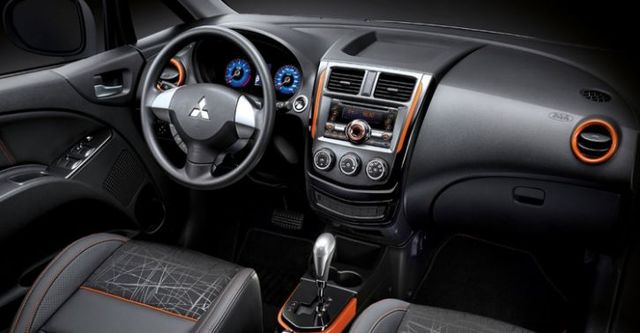 2017 Mitsubishi Colt Plus X-Sports智慧勁化版特仕車  第6張相片