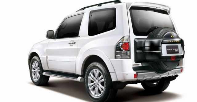 2017 Mitsubishi Pajero三門款 3.2 D  第2張相片