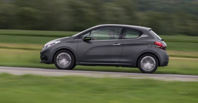 2017 Peugeot 208 1.2 PureTech Allure MT  第5張相片