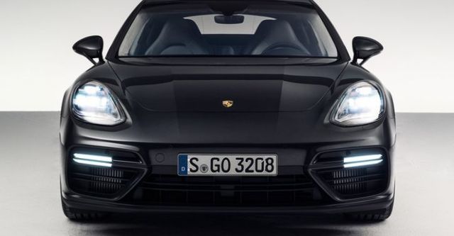 2017 Porsche Panamera 4  第3張相片