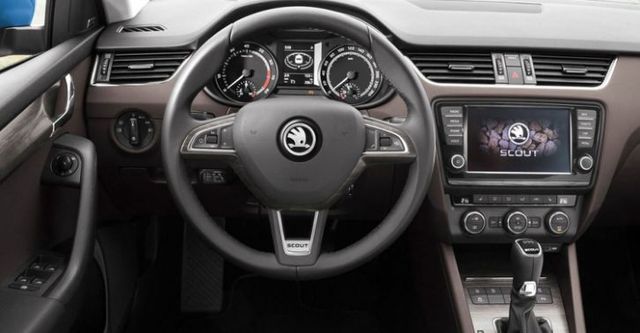 2017 Skoda Octavia Combi 2.0 TDI Scout  第6張相片