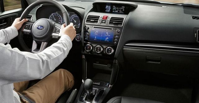 2017 Subaru Forester 2.0 i-P  第8張相片