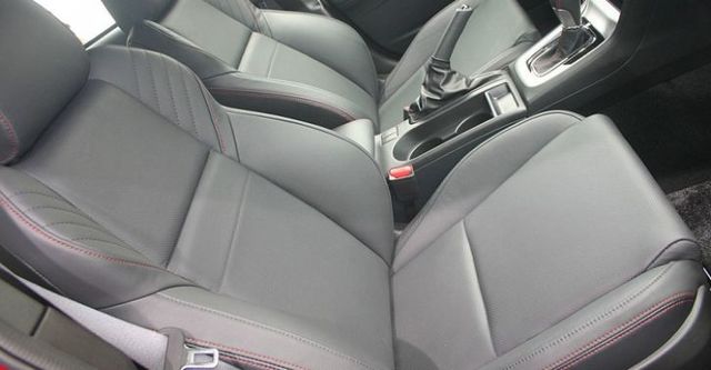 2017 Subaru WRX 2.0i Sport Lineartronic  第9張相片
