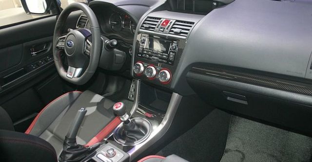 2017 Subaru WRX STI 2.5i Premium  第7張相片