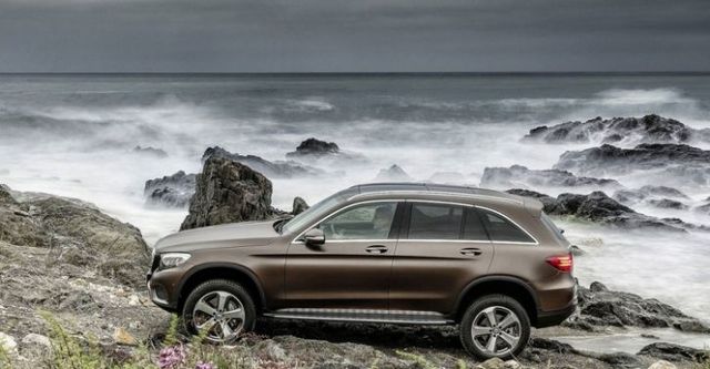 2017 M-Benz GLC-Class GLC220d 4MATIC  第2張相片