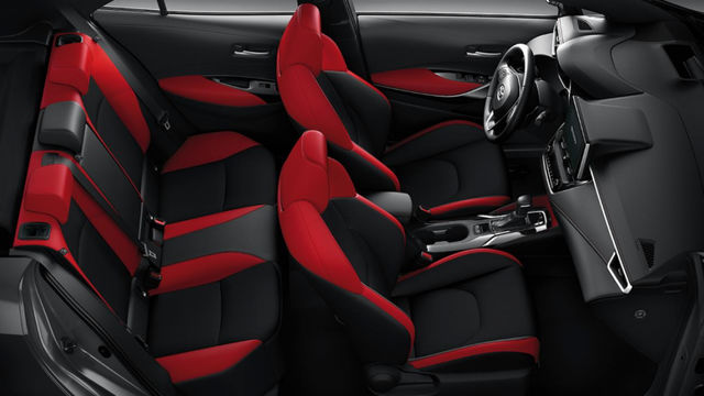 2020 Toyota Auris 2.0尊爵版  第6張相片