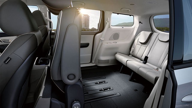 2020 Kia Grand Carnival 經典版EX  第9張相片