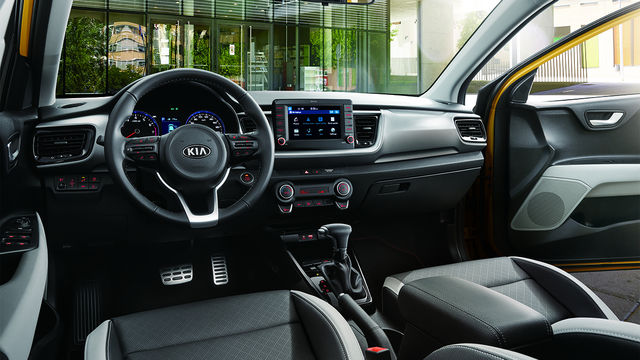 2020 Kia Stonic 1.4時尚版  第9張相片