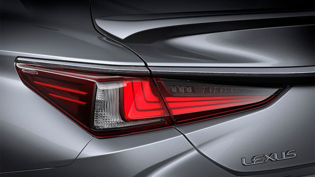 2020 Lexus ES 300h尊榮版  第4張相片
