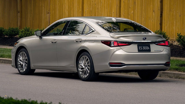 2020 Lexus ES 300h旗艦版  第2張相片