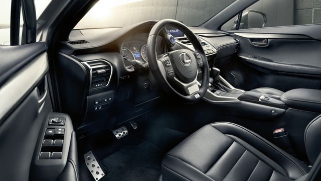 2020 Lexus NX 300h AWD F Sport  第7張相片
