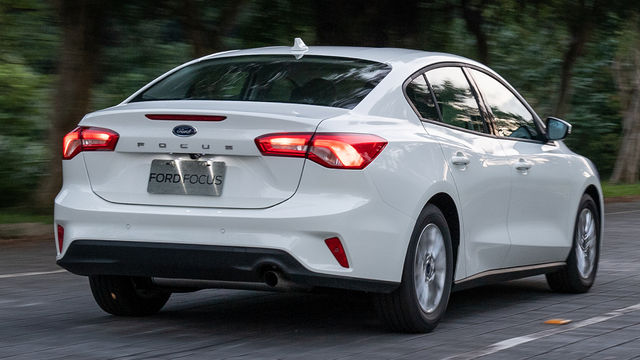 2020 Ford Focus 4D 1.5 Ti-VCT美夢型  第5張相片
