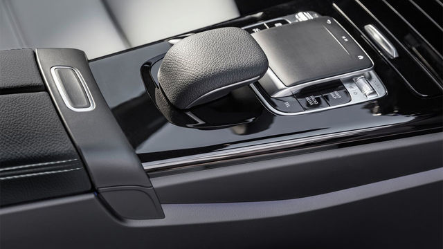 2020 M-Benz A-Class A220  第8張相片