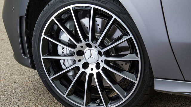 2020 M-Benz A-Class AMG A35 4MATIC  第5張相片