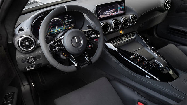 2020 M-Benz AMG GT R PRO 4.0 V8  第5張相片
