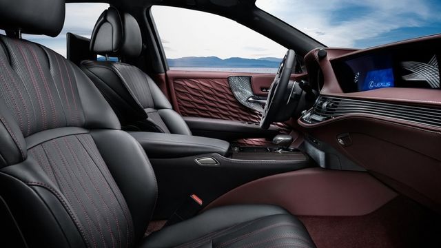 2020 Lexus LS 500h旗艦版  第9張相片