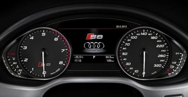 2015 Audi A8 S8  第9張相片