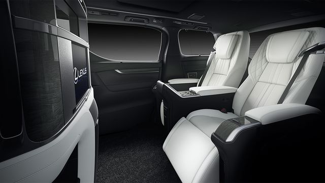 2020 Lexus LM 300h四人座  第8張相片