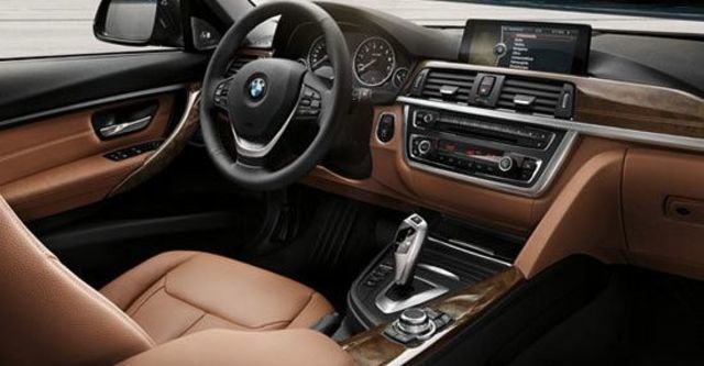 2013 BMW 3-Series Sedan 318d  第3張相片