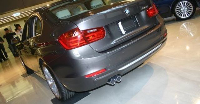2013 BMW 3-Series Sedan 328i Luxury  第3張相片