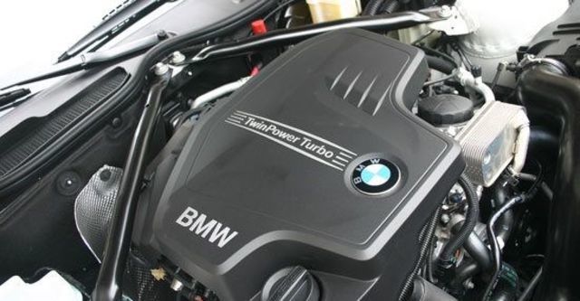 2013 BMW Z4 sDrive20i  第10張相片