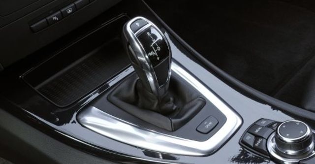 2012 BMW 3-Series Coupe 335i  第10張相片