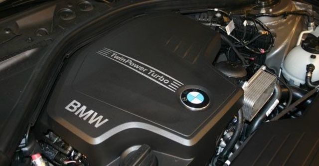 2012 BMW 3-Series Sedan 328i Luxury  第10張相片