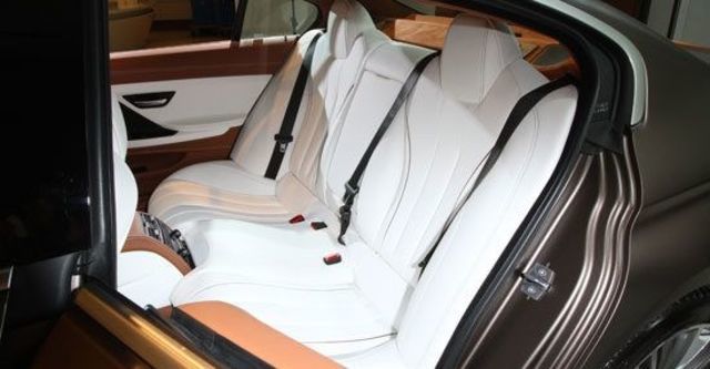 2012 BMW 6-Series Gran Coupe 650i  第8張相片