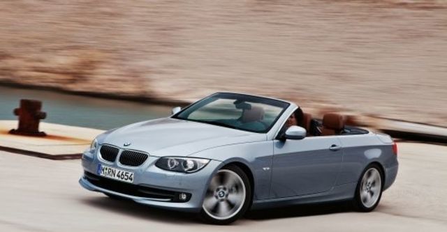 2010 BMW 3-Series Convertible 320i  第2張相片