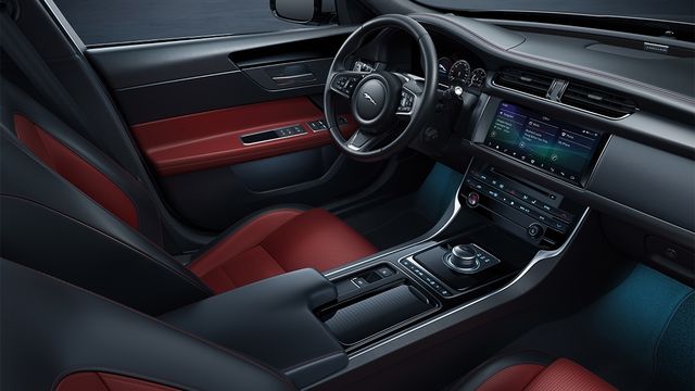 2020 Jaguar XF 25T Chequered Flag  第5張相片