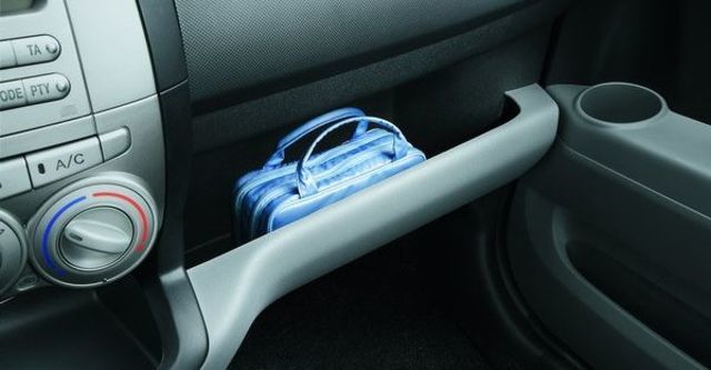 2008 Daihatsu Sirion 1.3 High  第5張相片