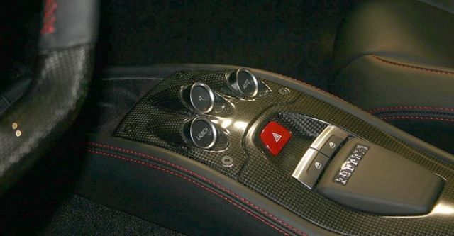 2014 Ferrari 458 Italia  第8張相片