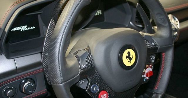2014 Ferrari 458 Italia  第9張相片