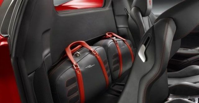 2013 Ferrari 458 Spider V8  第11張相片