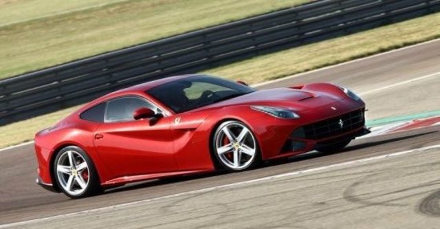 2013 Ferrari F12 Berlinetta V12  第6張相片