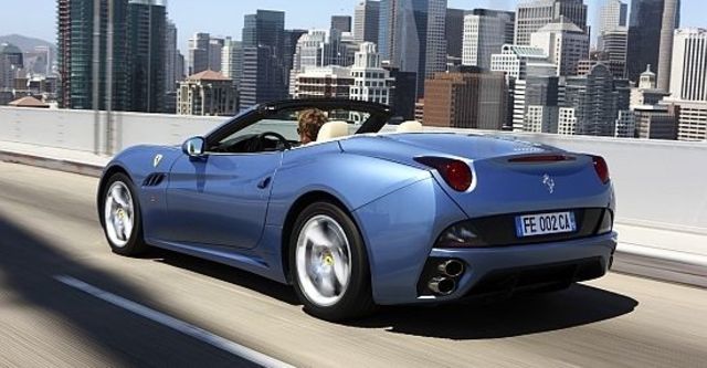 2012 Ferrari California 30 4.3 V8  第5張相片