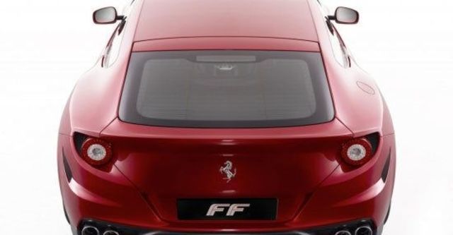 2012 Ferrari FF V12  第7張相片